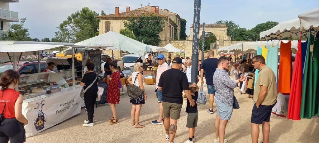 Nouveau : Le marché du vendredi soir !