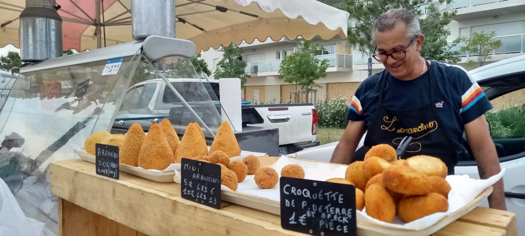 Nouveau : Le marché du vendredi soir !